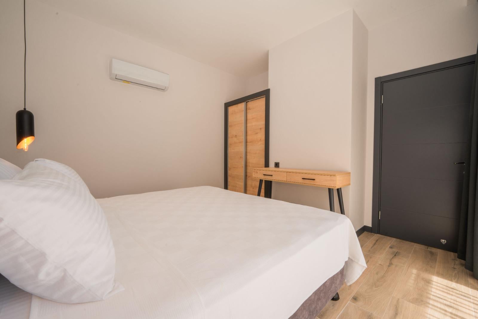 Palm Suites