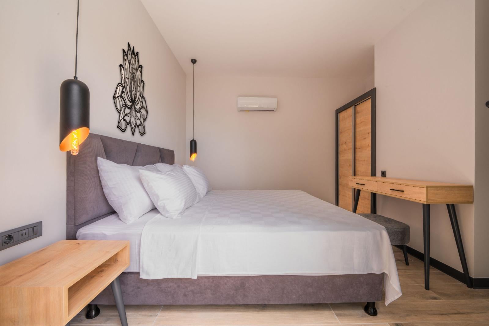 Palm Suites
