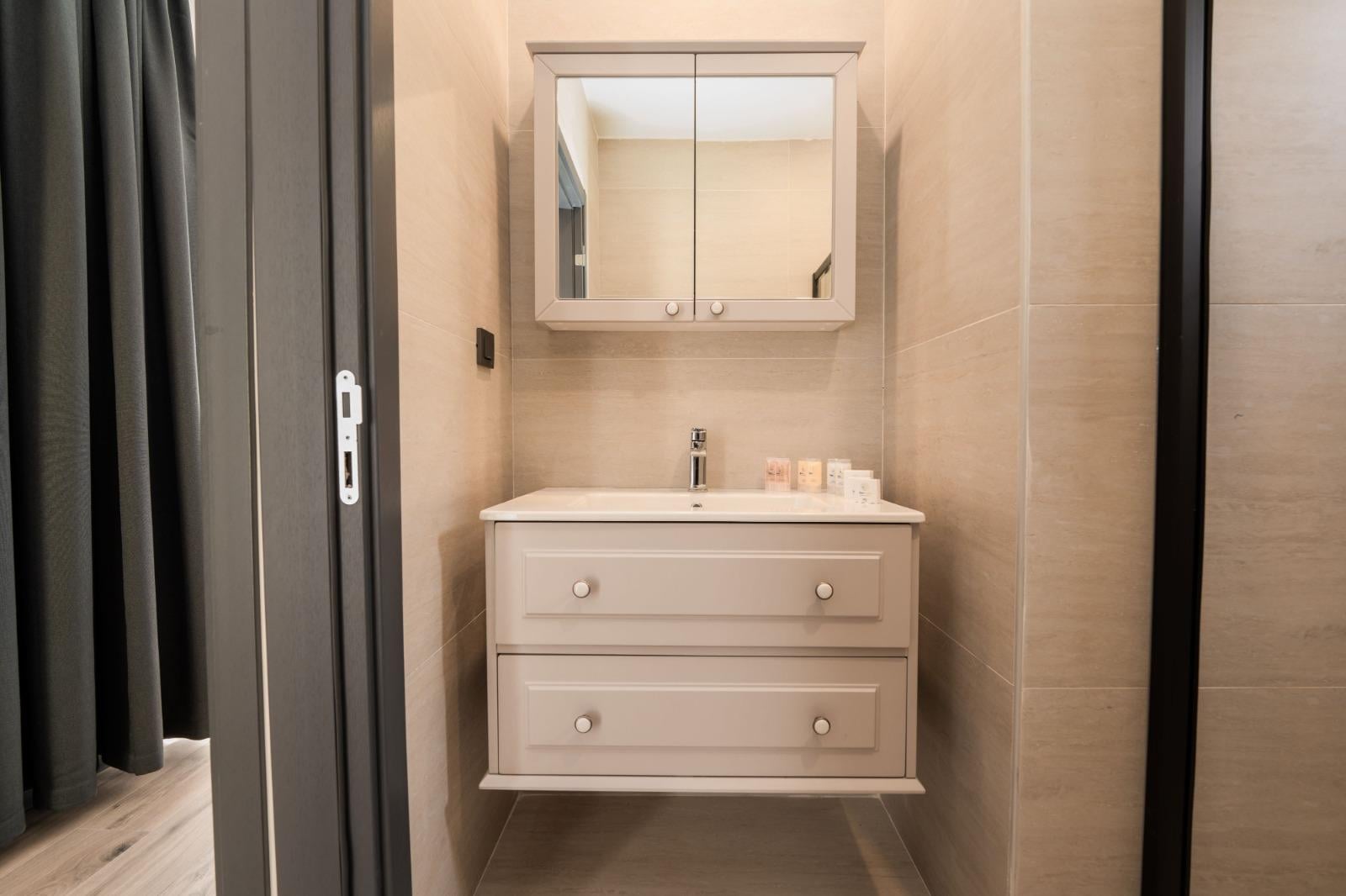 Palm Suites