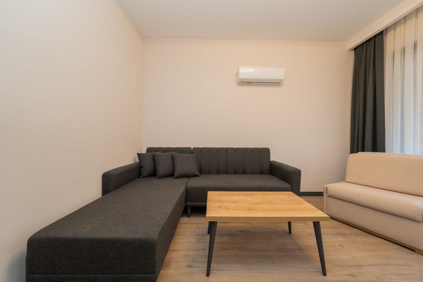 Palm Suites
