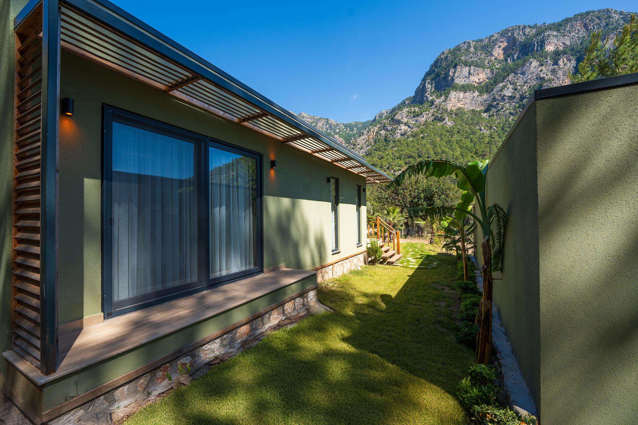 Palm Suites