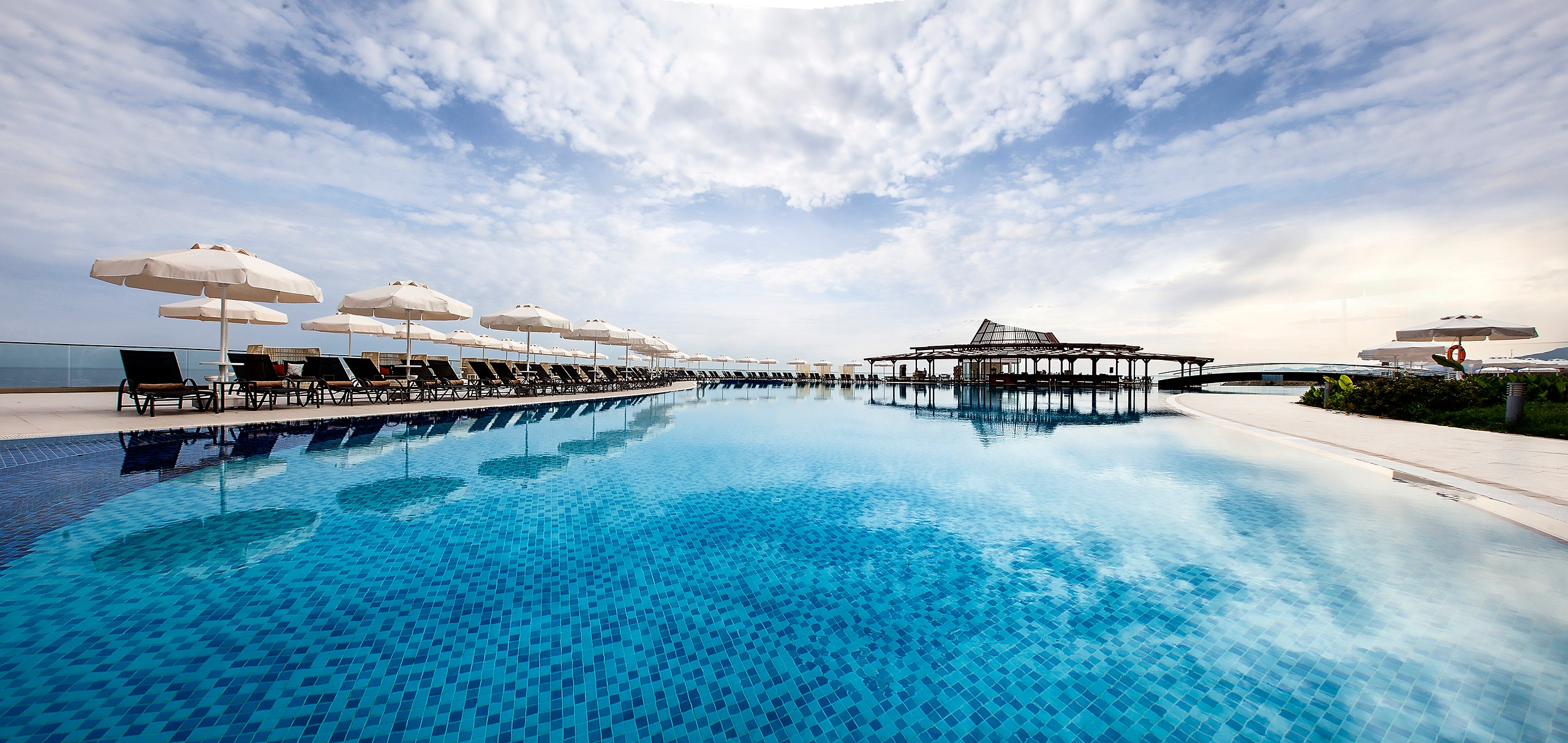 Elexus Hotel Resort — 6
