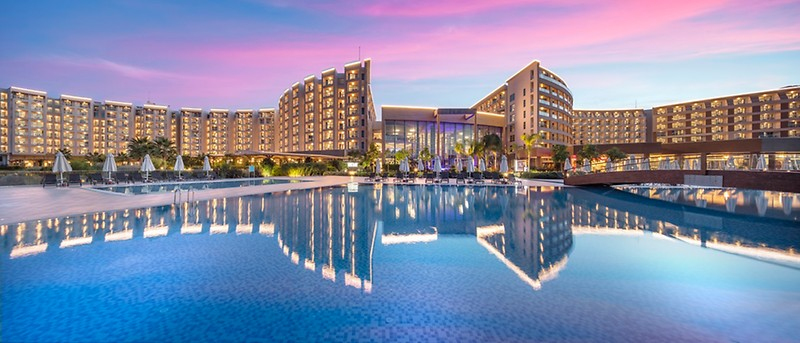 Elexus Hotel Resort - 1