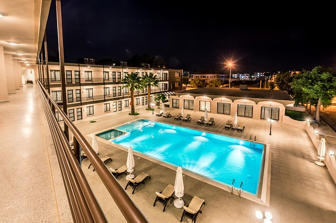 Oscar Park Hotel - 1