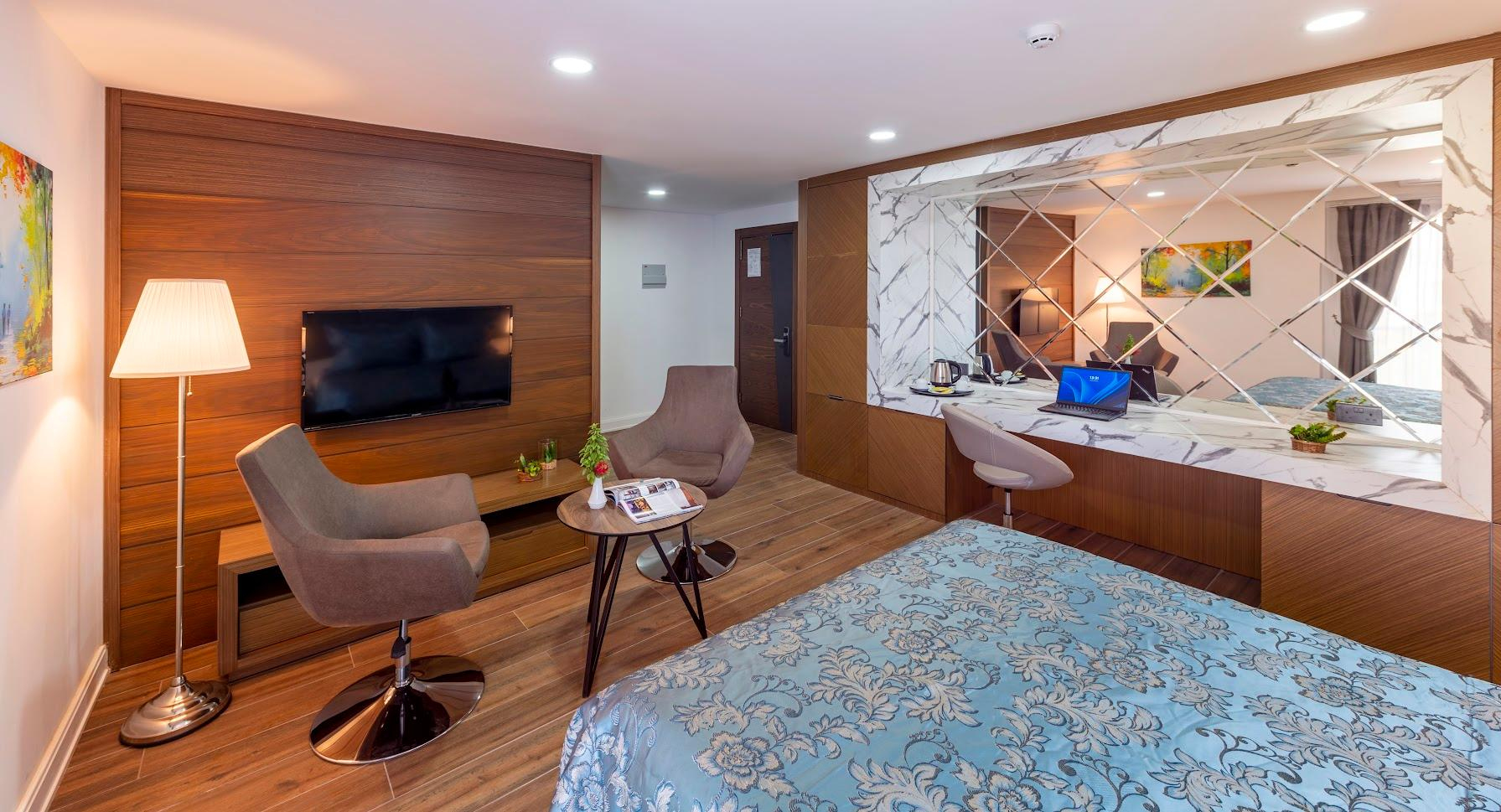 Novel Center Point Hotel — 4
