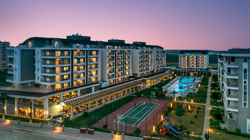 Greenwood Suites Resort - 2