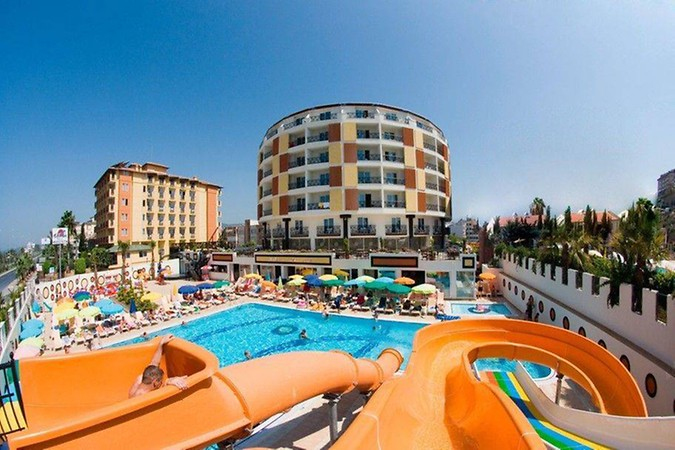 Arabella World Hotel - 3