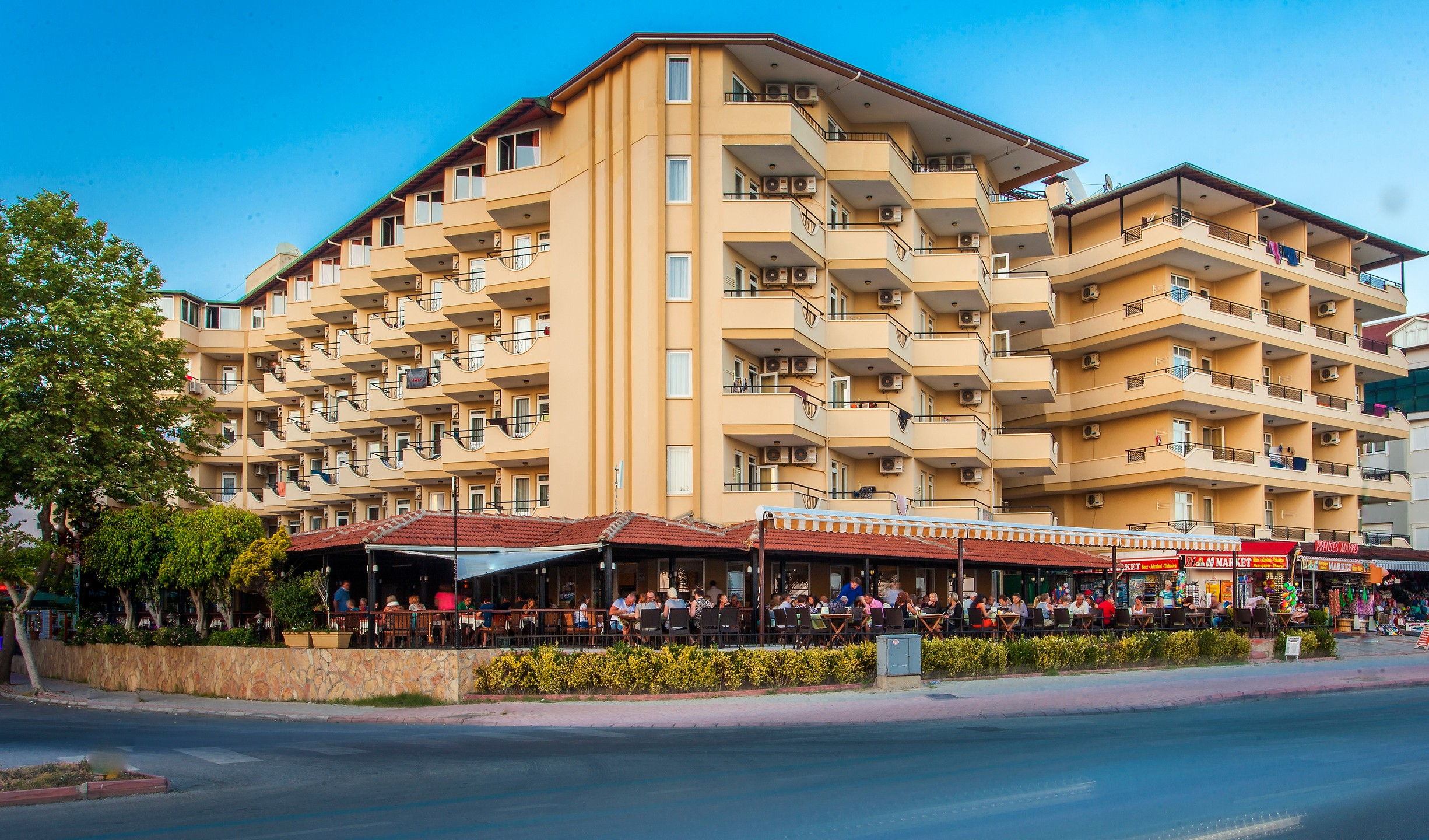 Kleopatra Beach Hotel — 2