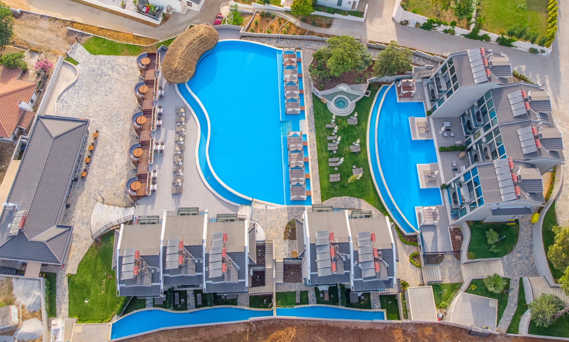 Orka Cove Hotel Penthouse & Suites — 9