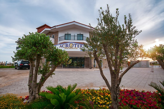 Acroter Hotel &Spa - 2