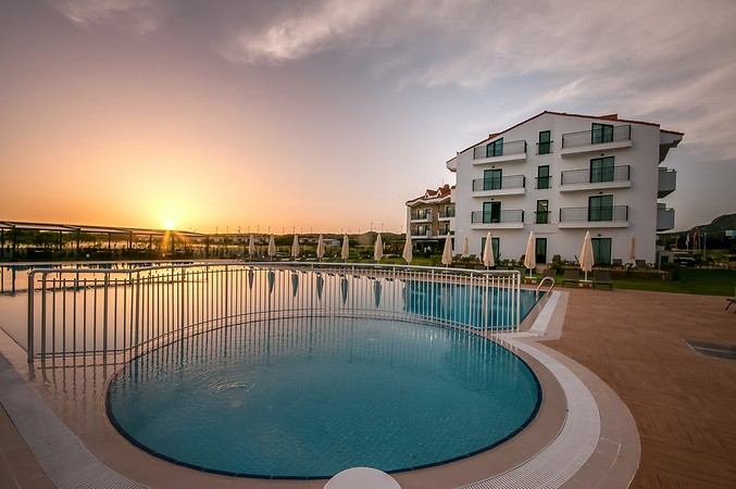 Acroter Hotel &Spa - 4