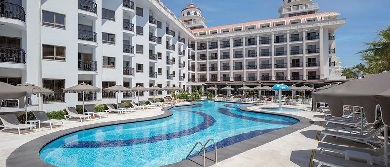 Blue Marlin Deluxe Spa & Resort - 2