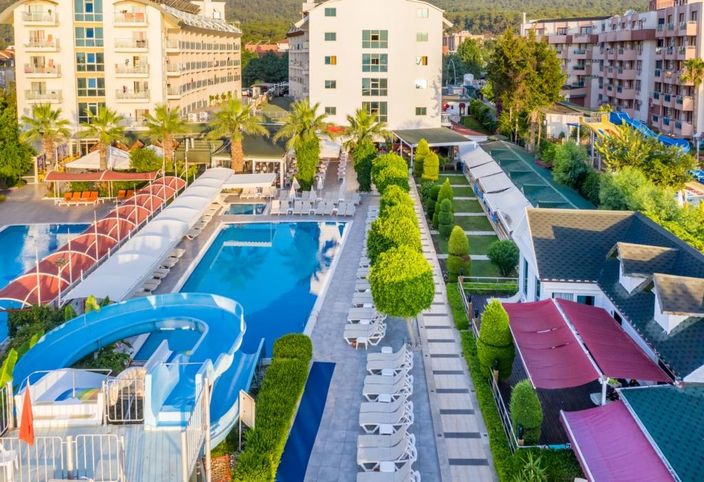 Armas Beach Hotel — 5