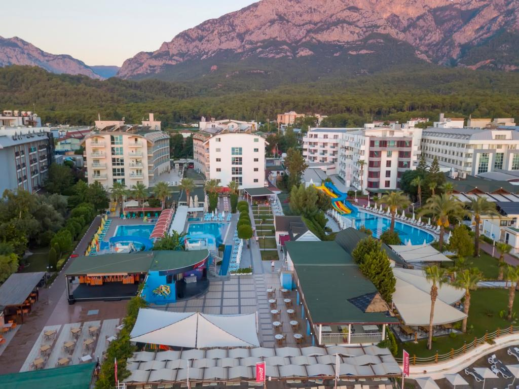 Armas Beach Hotel — 6