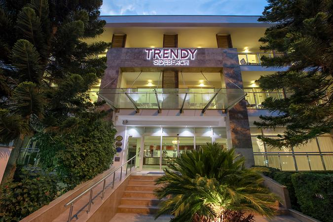 Trendy Side Beach (Adults Only, 16+) - 4