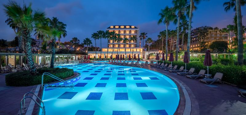 Trendy Palm Beach (Adults Only, 16+) - 2