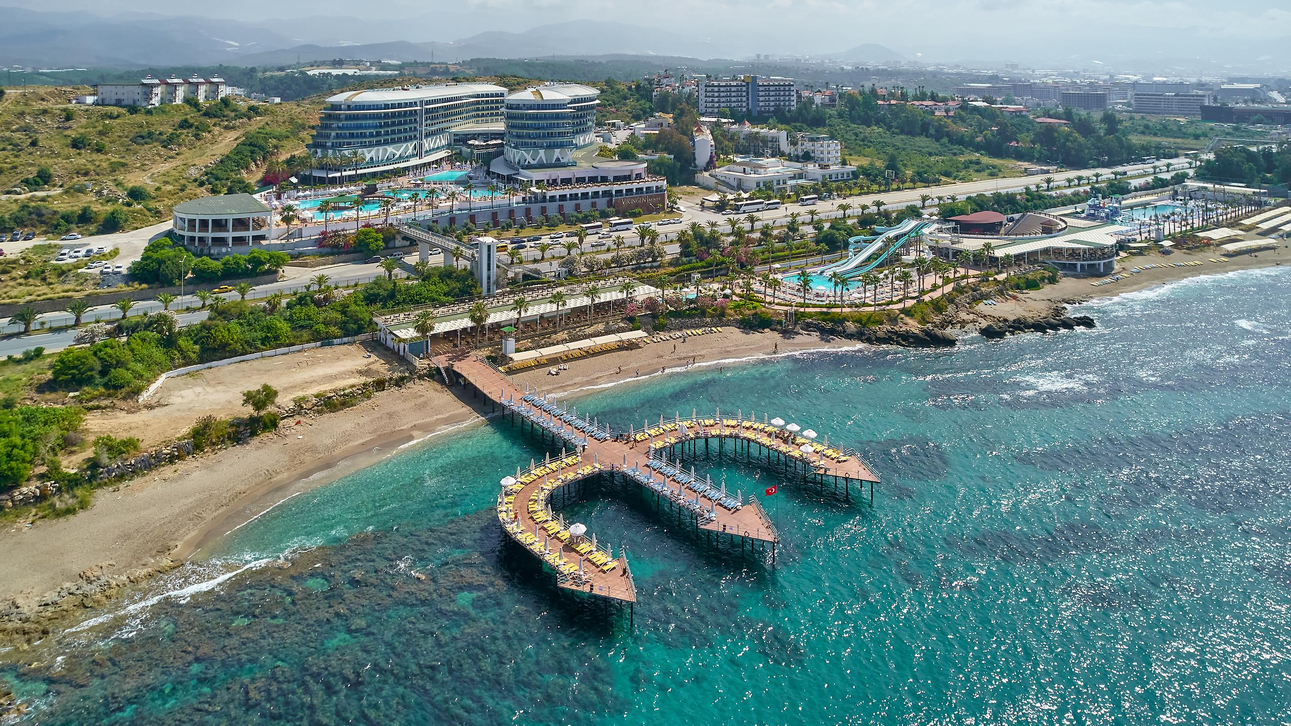Vikingen Infinity Resort Spa Tesis