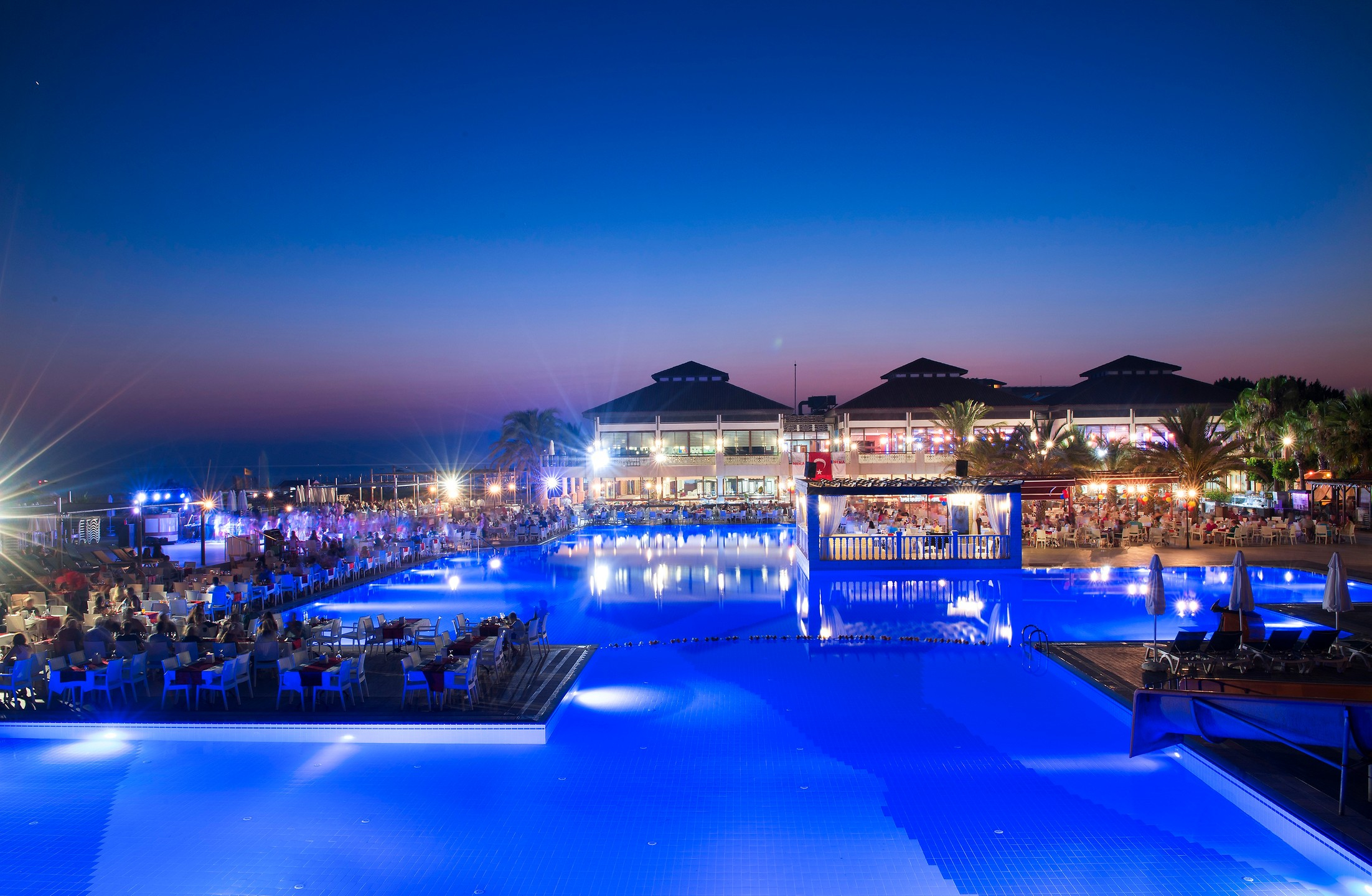 Club Nena — 9