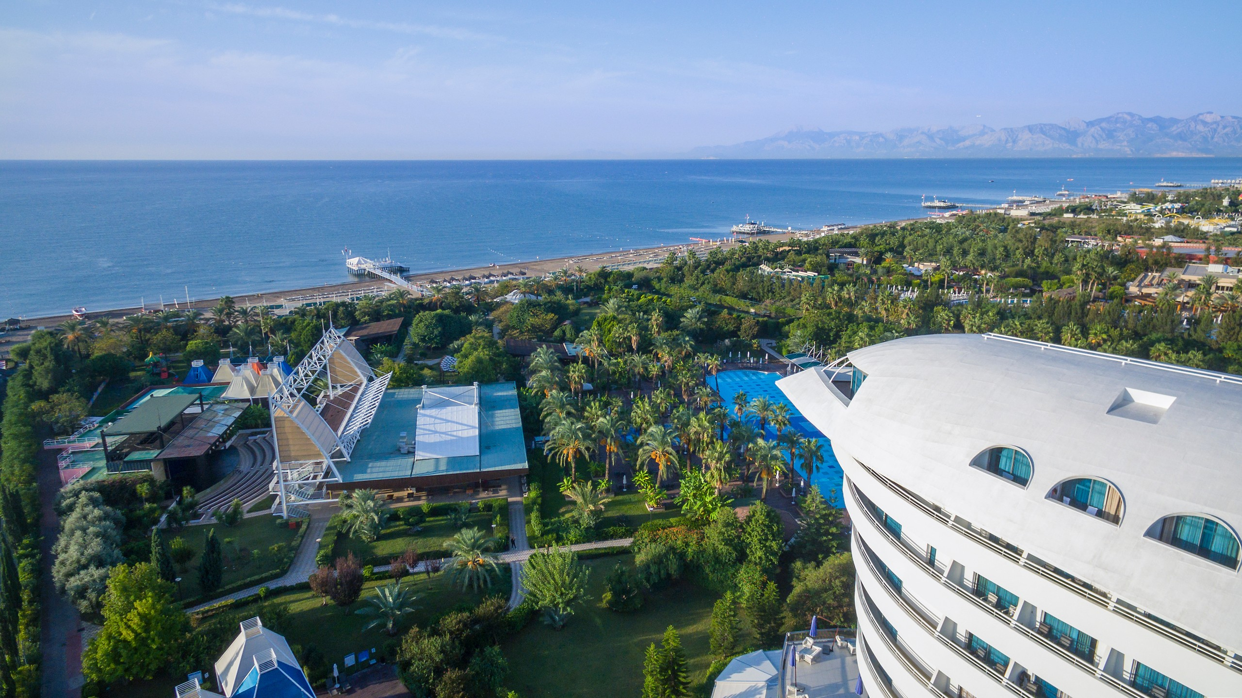 Concorde De Luxe Resort — 5
