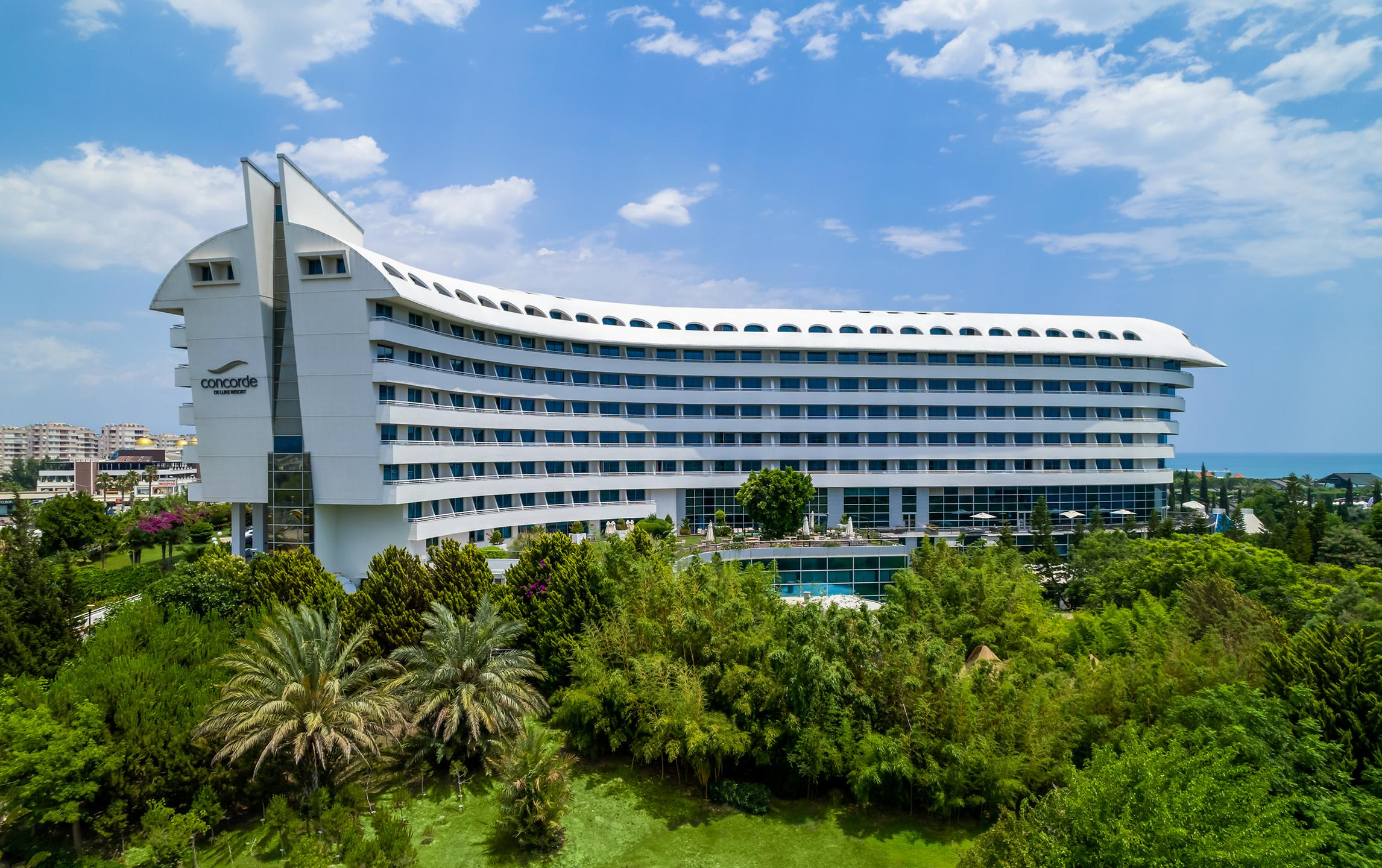 Concorde De Luxe Resort — 7