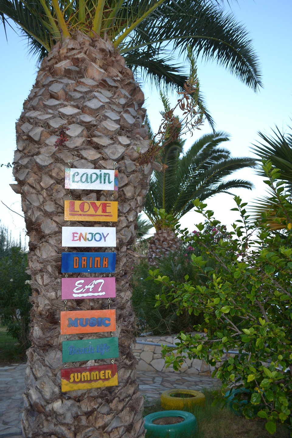 Ladin Otel — 6