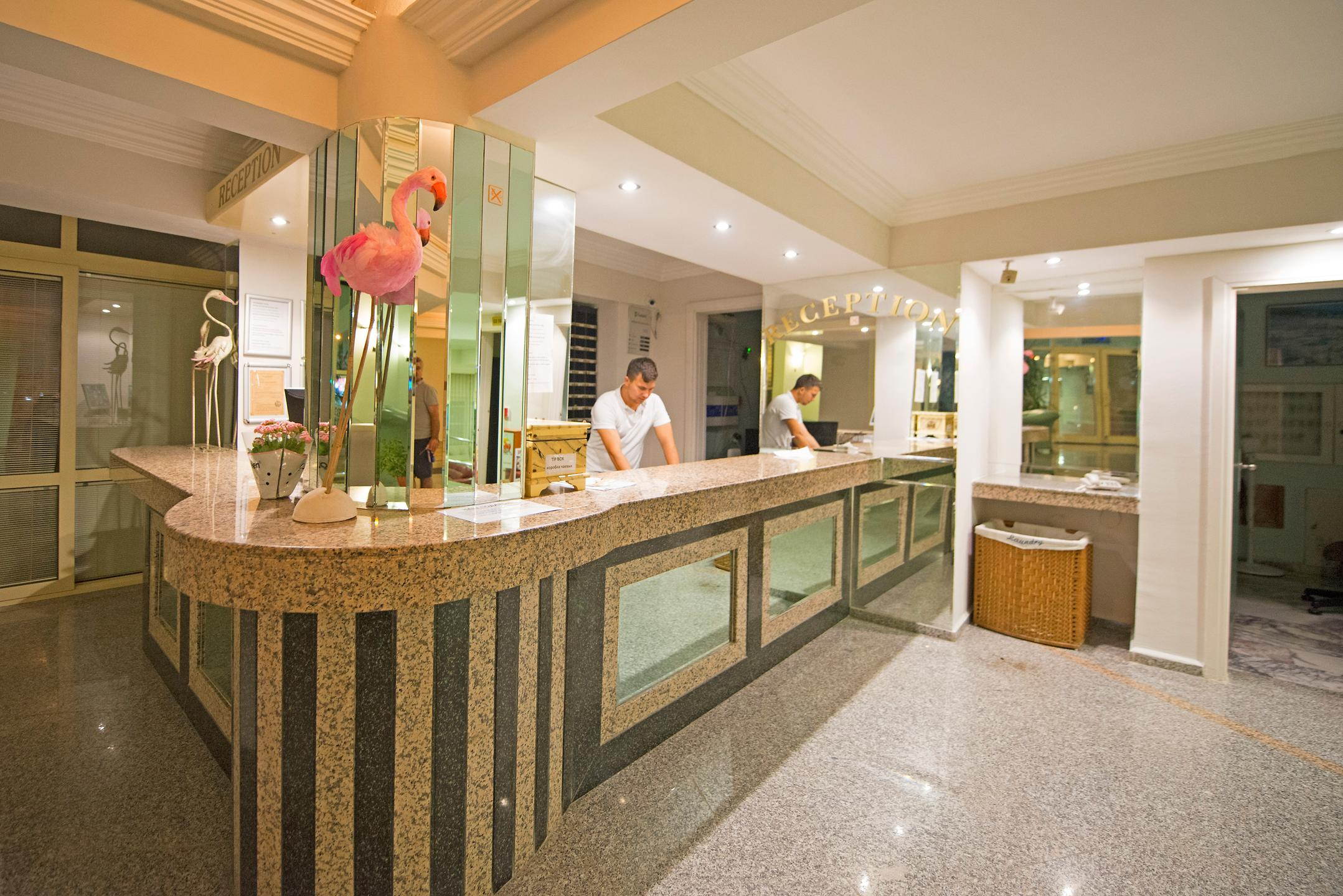 Flamingo Otel — 7