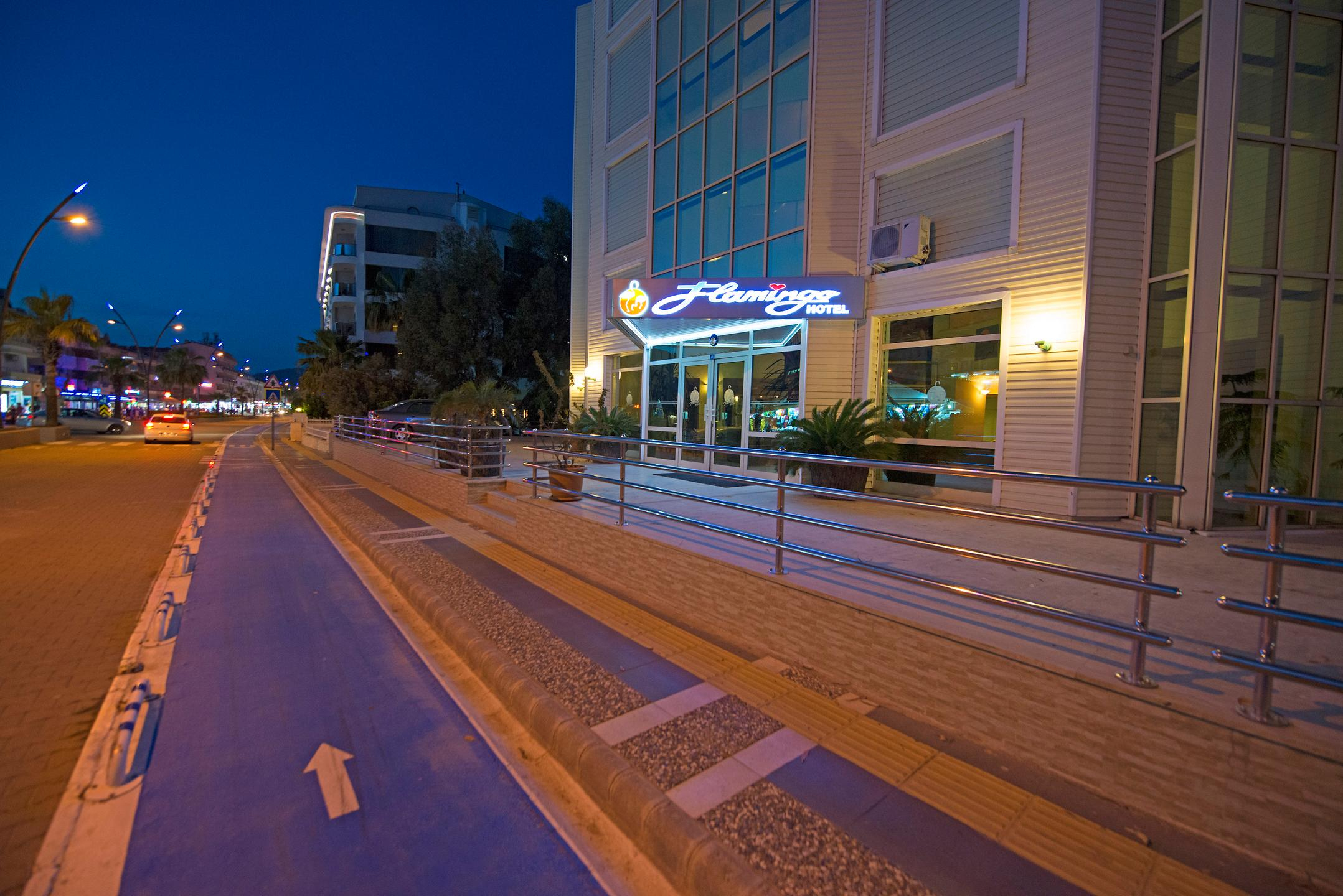 Flamingo Otel — 4