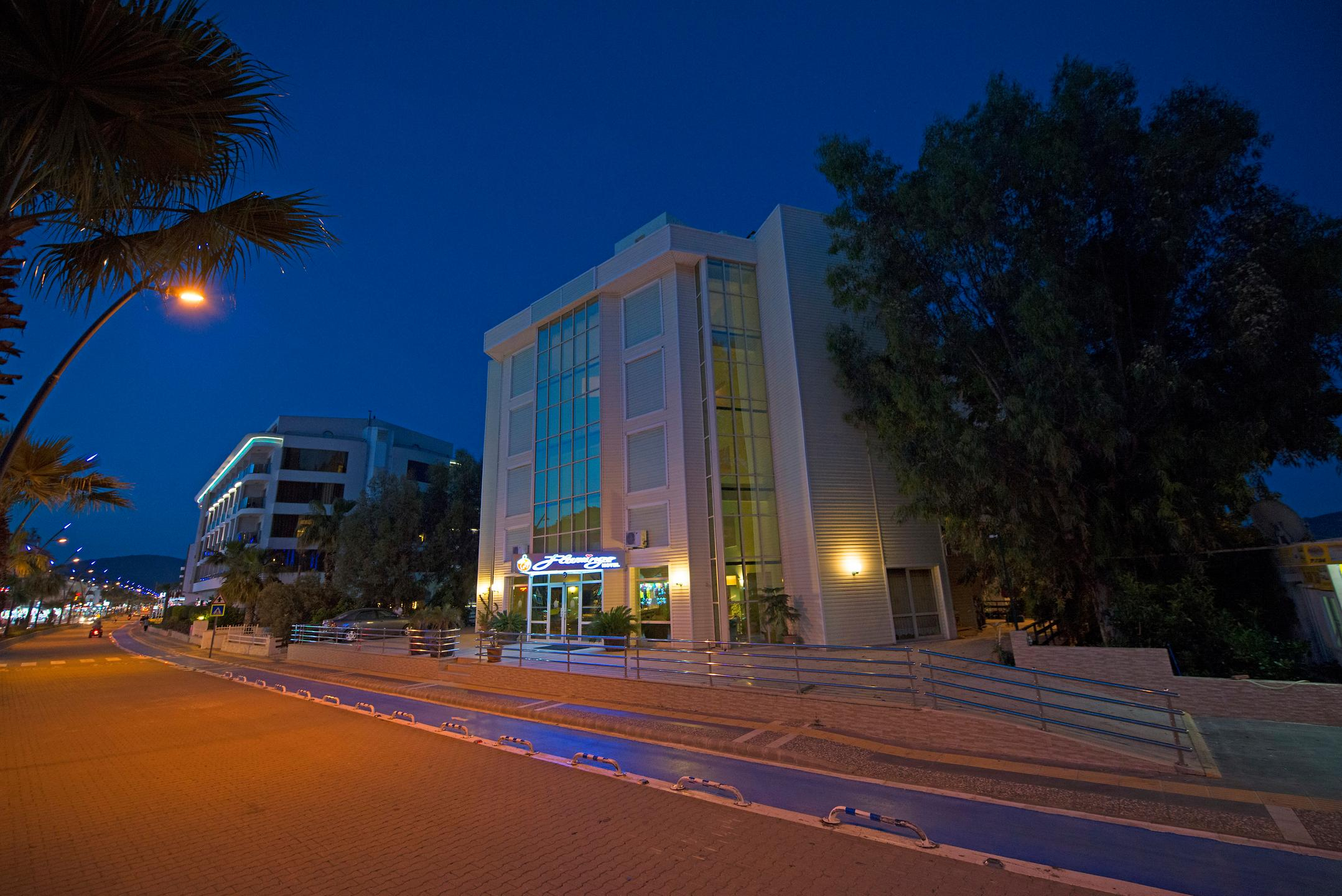 Flamingo Otel — 5