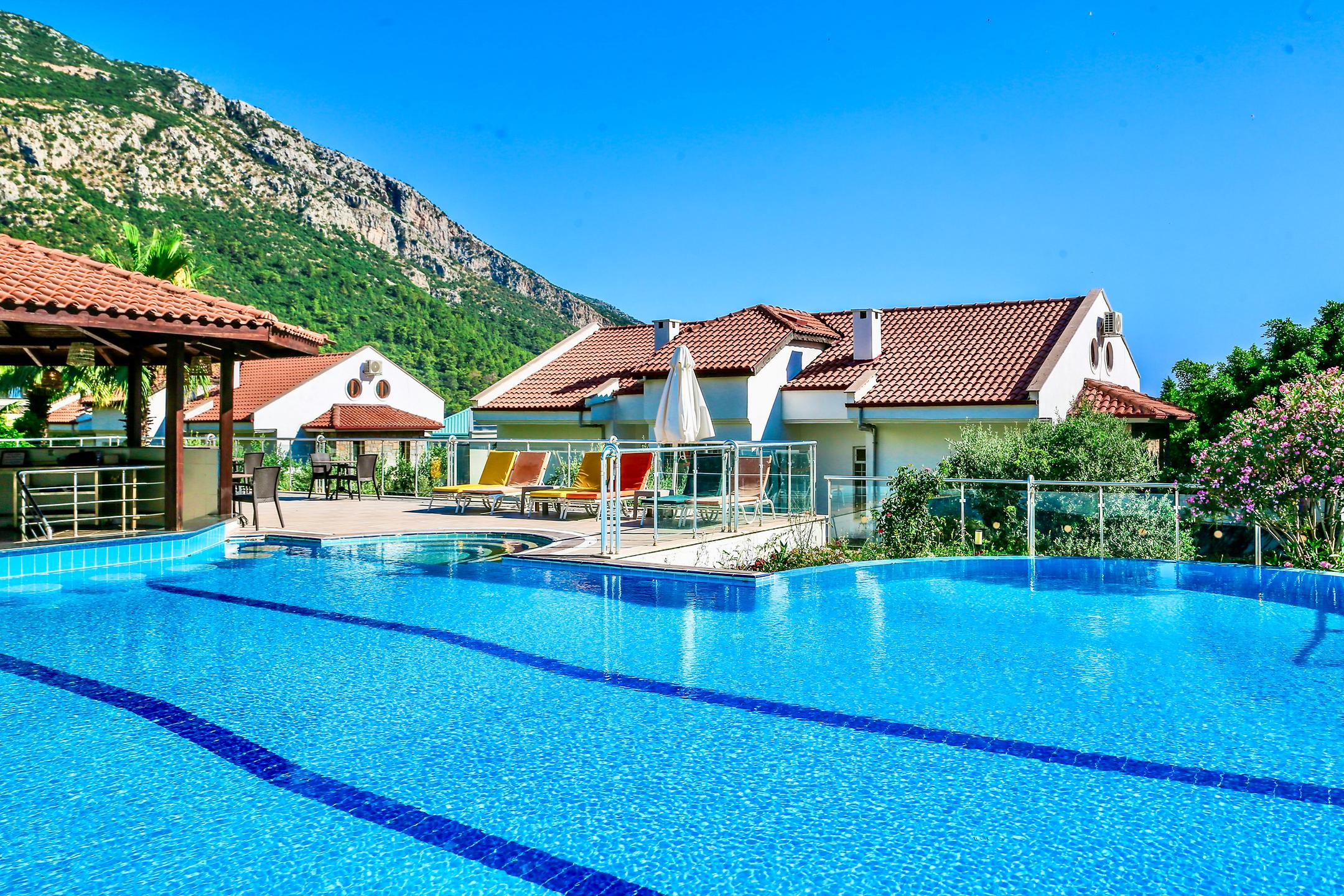 Sertil Deluxe Tropical Suites — 7