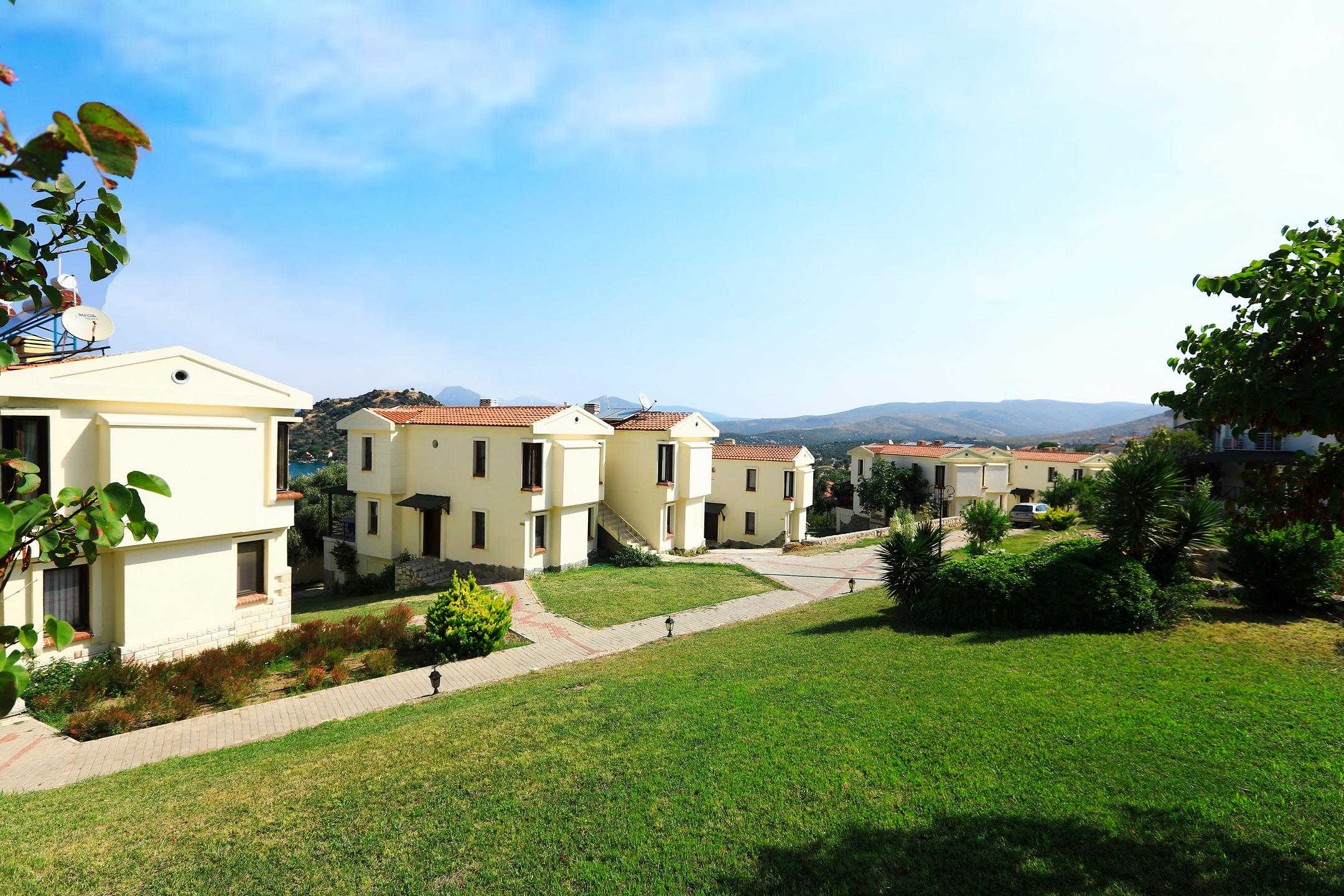 Akay Garden Family Club — 9