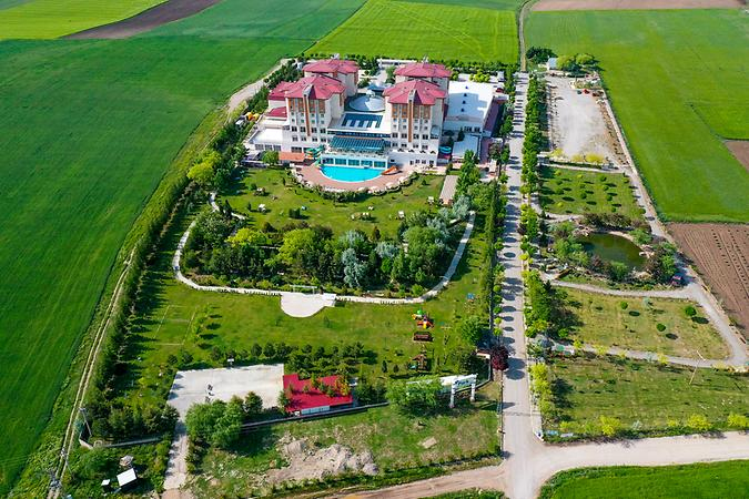 Sandıklı Thermal Park Resort Spa & Convention Center - 1