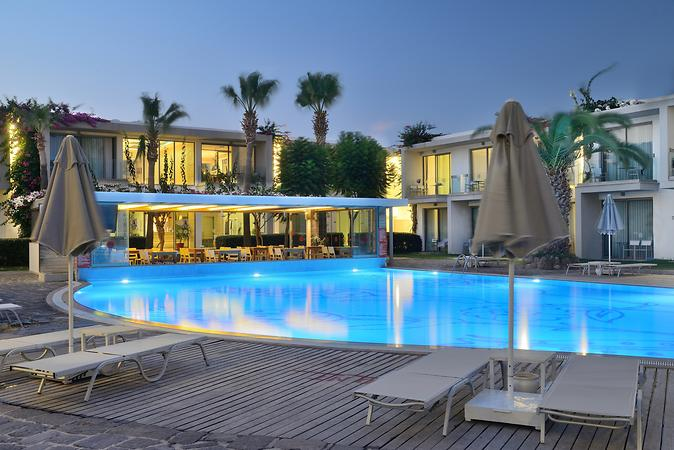 Lugga Boutique Hotel & Beach - 3