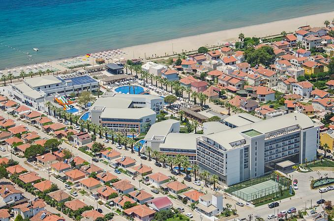 Palm Wings Beach Resort & Spa Kuşadası - 3