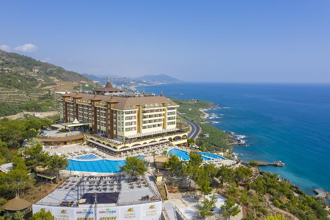 Utopia World Hotel - 1