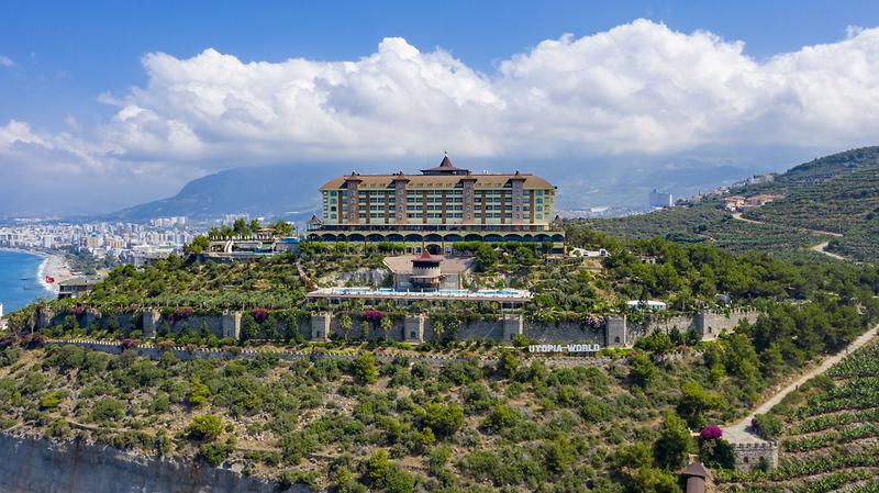 Utopia World Hotel - 4