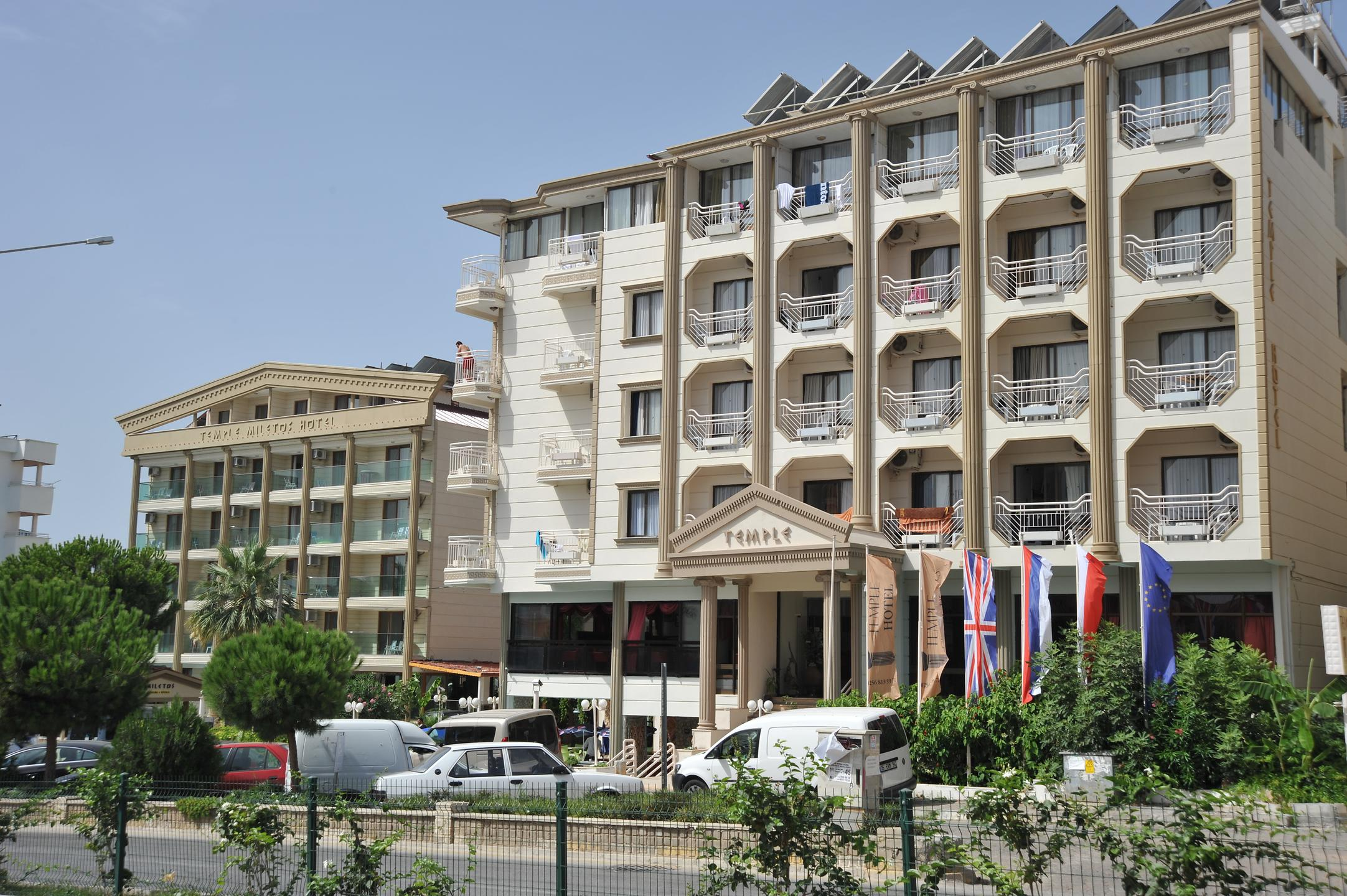 Temple Hotel — 3
