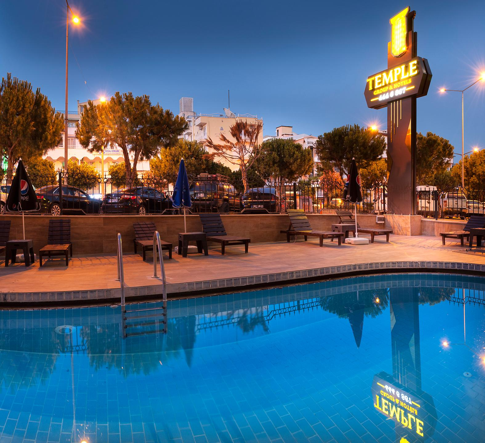 Temple Hotel — 6