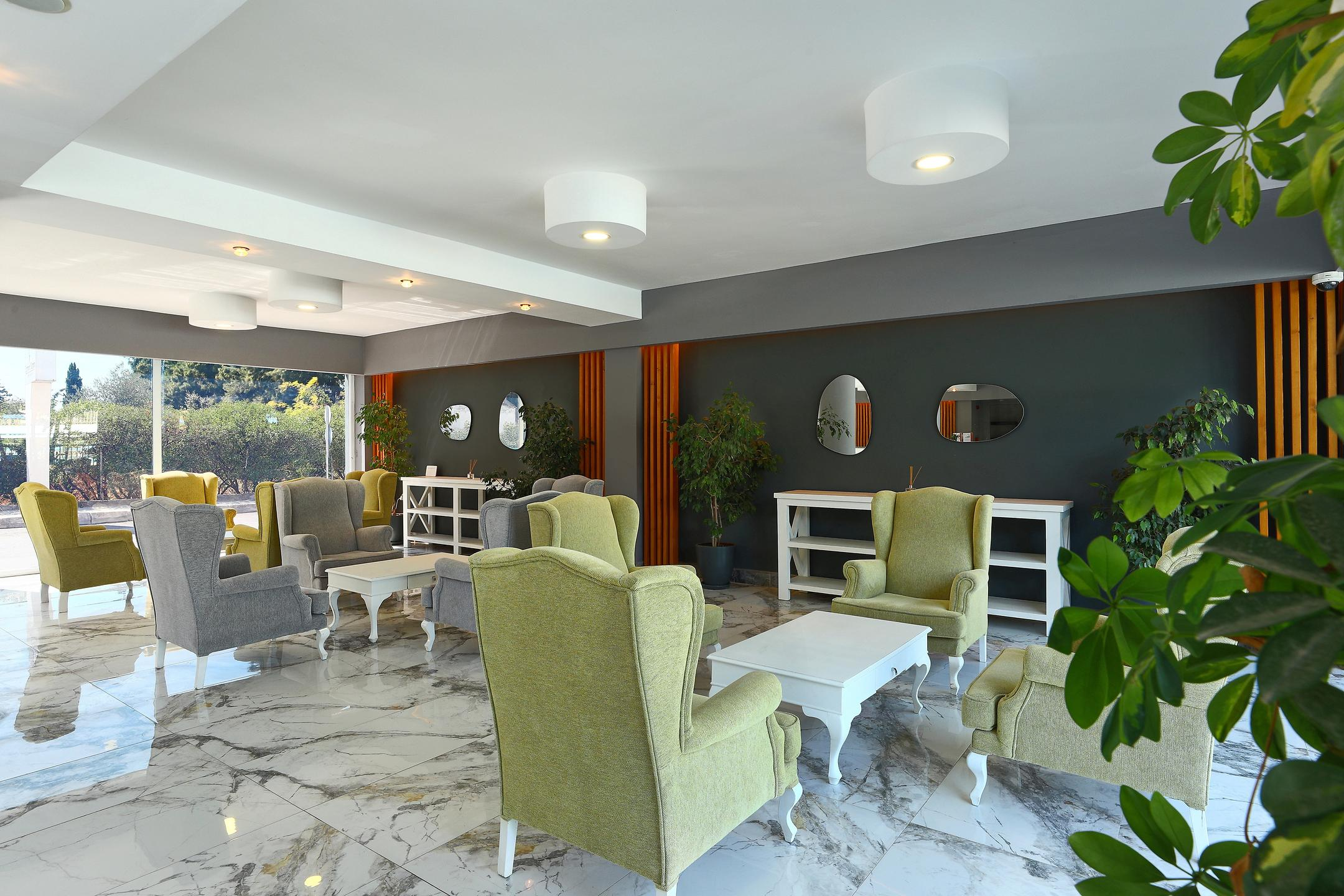 Summer Garden Suites & Beach Hotel — 6