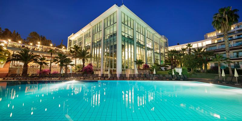 Pine Bay Holiday Resort Hotel - 1