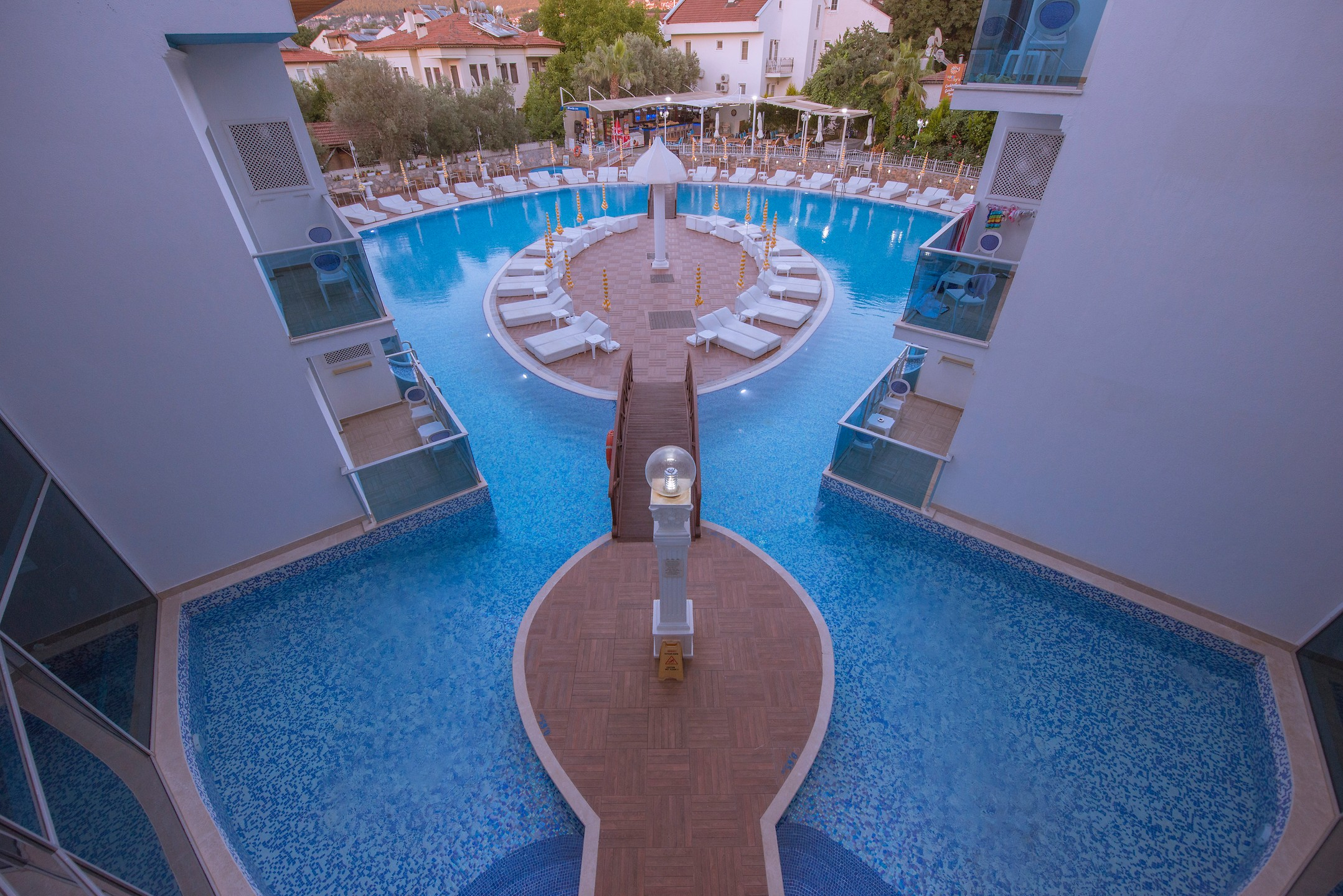 Ocean Blue High Class Hotel & Spa — 7