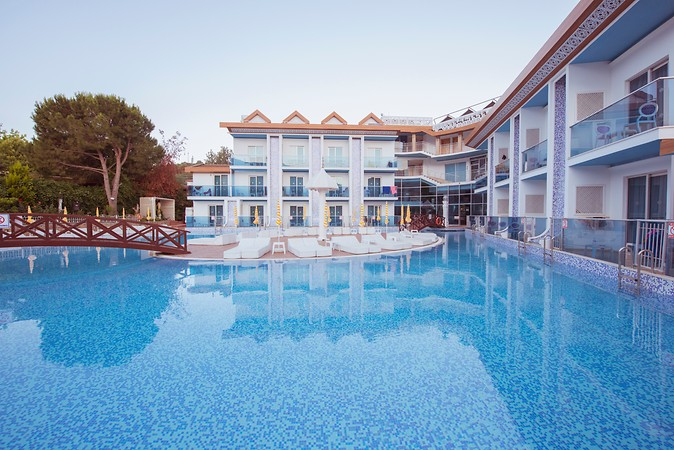 Ocean Blue High Class Hotel & Spa - 1