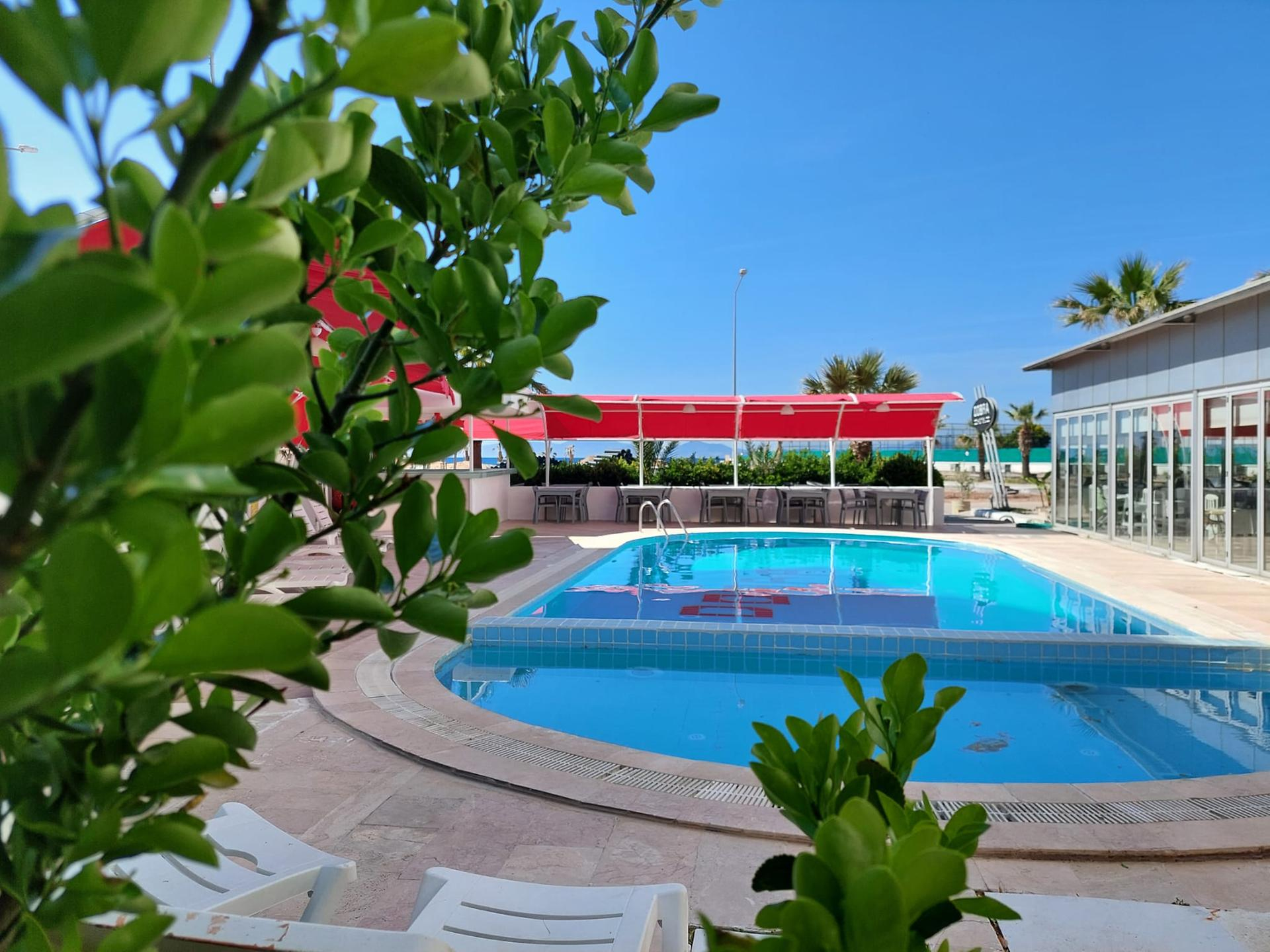 Dobra Hotel — 8