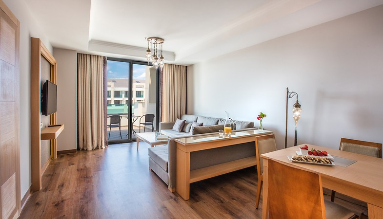 Kara Tarafı Suite