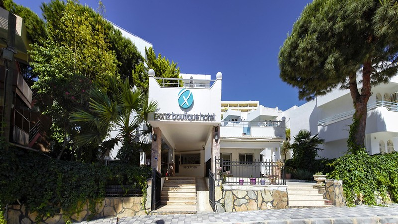 Ponz Hotel - 1