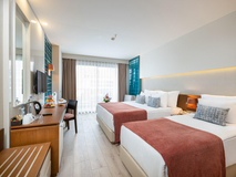 Standart Oda (Kısmi Deniz Manzarası)