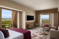 Corner Suite