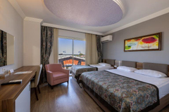 Aquapark Manzaralı Standart Oda