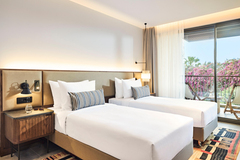 Twin Bed General Admission Room Garden View