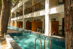 Club Family Swim Up Oda