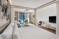 Laguna Suite Swim Up Terrace